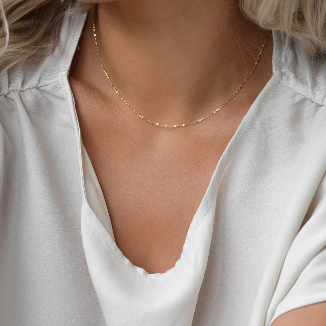 CHAÎNE MINIMALISTE
